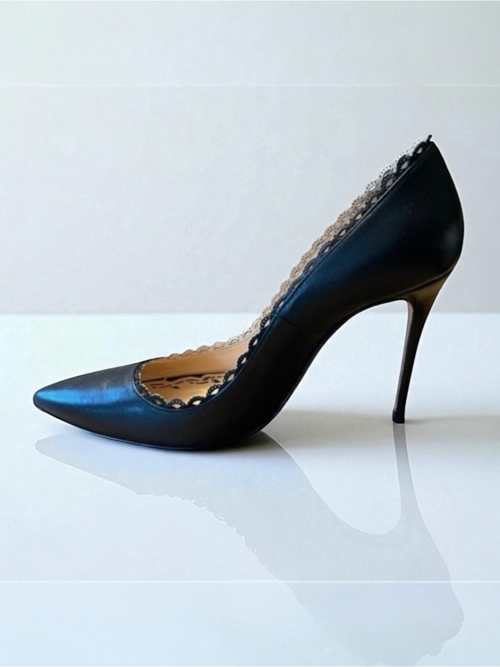 MARCHESA Scallop Lace Black Stiletto Pumps